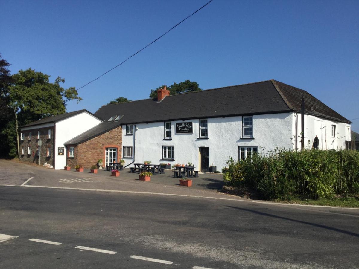 The Thelbridge Cross Inn เครดิตัน ภายนอก รูปภาพ