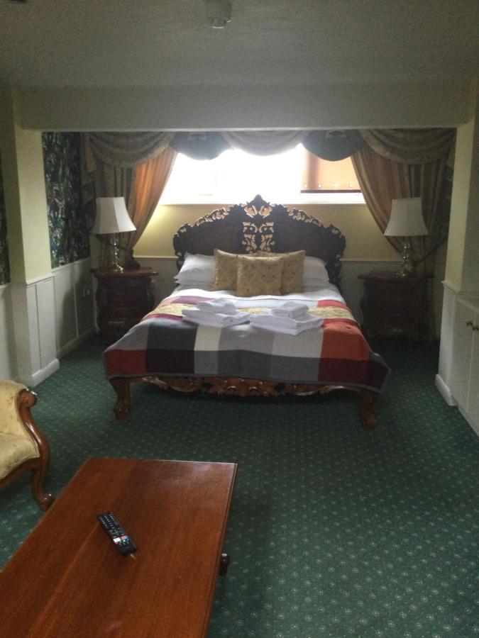 The Thelbridge Cross Inn เครดิตัน ภายนอก รูปภาพ